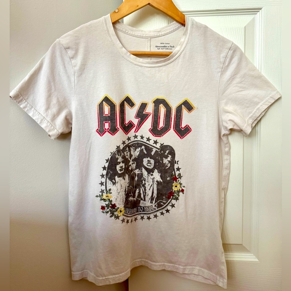 Abercrombie & Fitch Short Sleeve AC/DC Rock & Roll Tee Shirt Soft AF Collection